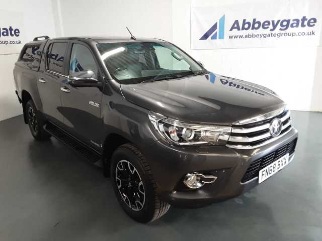 Toyota Hilux 2.4 D-4D 150PS Invincible X Double Cab 4WD 6-Speed Manual Pick-up Diesel Tacuma Grey