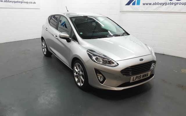 Ford Fiesta 1.0 100PS Titanium 5 Door Manual Petrol Silver