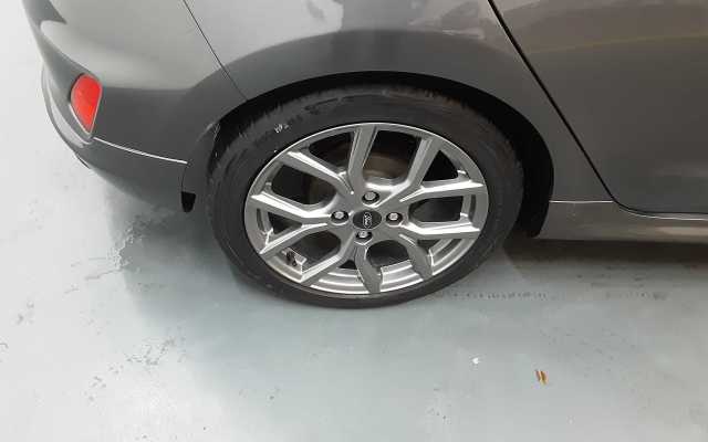 2022 Ford Fiesta 1.0 100PS ST Line 5 Door 6 Speed Manual