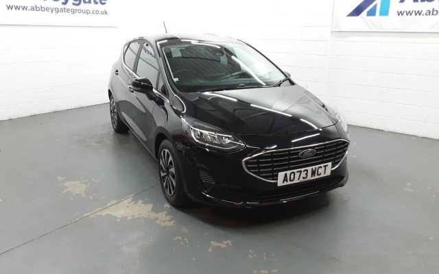 Ford Fiesta 1.0 EcoBoost 100PS Titanium 5 Door 6-Speed Manual 5 Door Petrol Agate Black