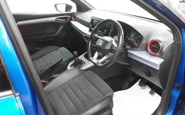 2023 SEAT Arona 1.0 110PS FR Edition Tsi 5 Door 6 Speed Manual