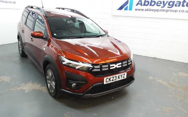 Dacia Jogger 1.0 110PS TCE Expression 5 Door 6 Speed Manual 5 Door Petrol Terracotta Bronze
