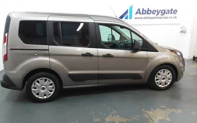 2017 Ford Tourneo Connect 1.5 TDCI 100PS Zetec AUTO WAV (Wheelchair Access Vehicle)