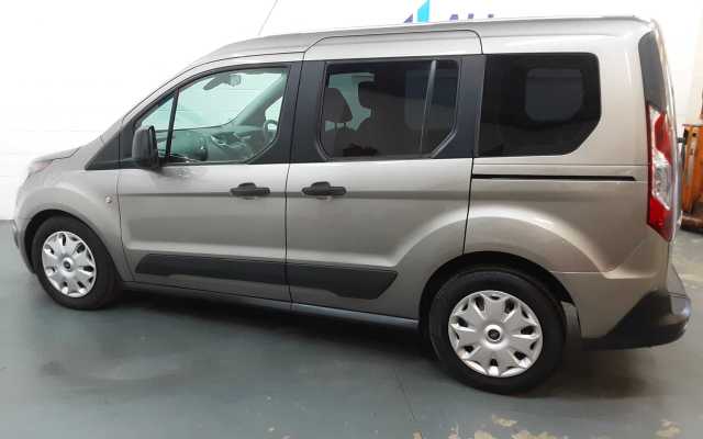 2017 Ford Tourneo Connect 1.5 TDCI 100PS Zetec AUTO WAV (Wheelchair Access Vehicle)