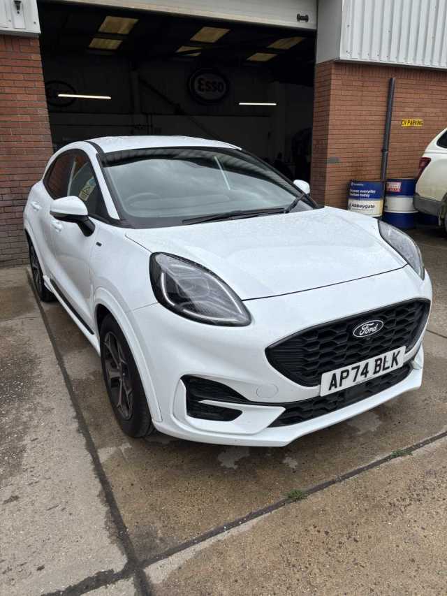 Ford Puma 1.0 125PS ST Line 5 Door 6 Speed Manual 5 Door Hybrid Frozen White