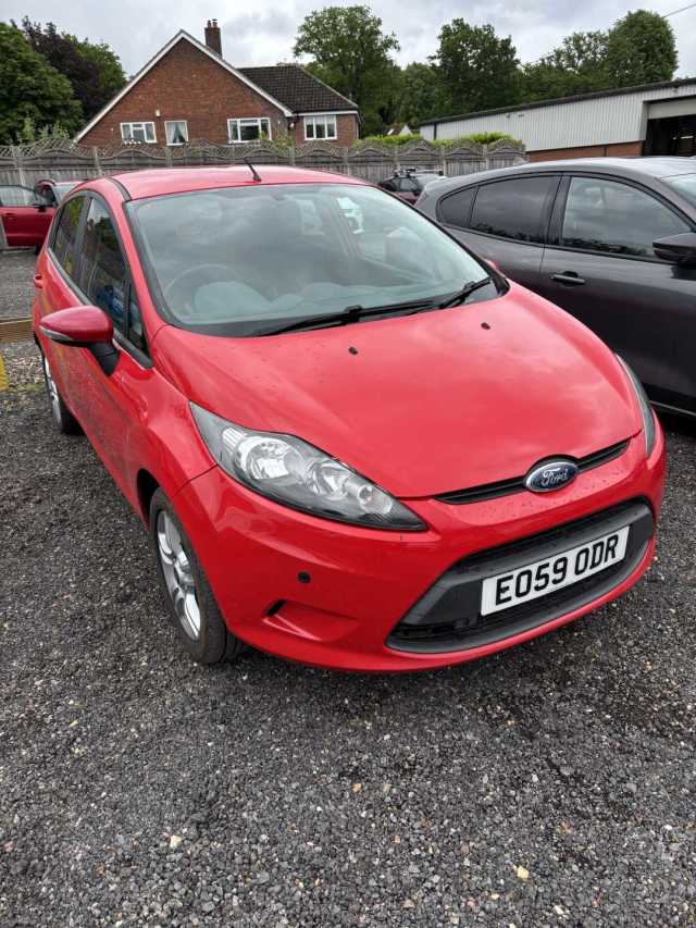 Ford Fiesta 1.4 95PS Style Plus 5 Door 5 Door Petrol Red