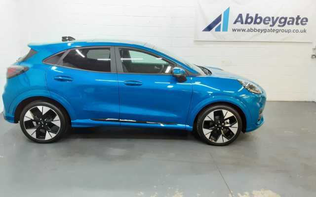 2025 Ford Puma 1.0 125PS ST Line X 5 Door 6 Speed Manual