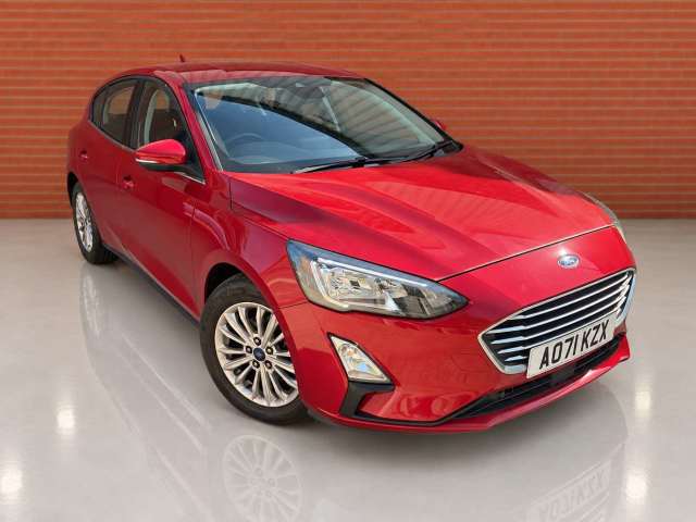 Ford Focus 1.0 125PS Titanium 5 Door 6 Speed Manual 5 Door Petrol Lucid Red
