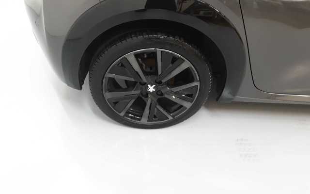 2023 Peugeot 208 1.5 Blue HDi 100PS GT 5 Door 6-Speed Manual